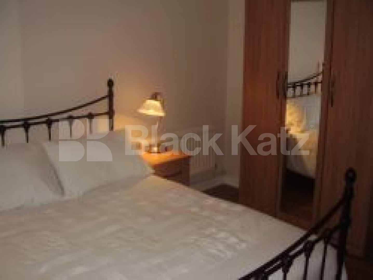 			1 Bedroom, 1 bath, 1 reception Flat			 Dalmeny Avenue, CAMDEN ROAD / HOLLOWAY N7